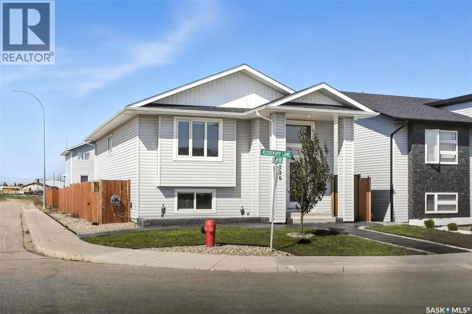 220 Reddekopp LANE
