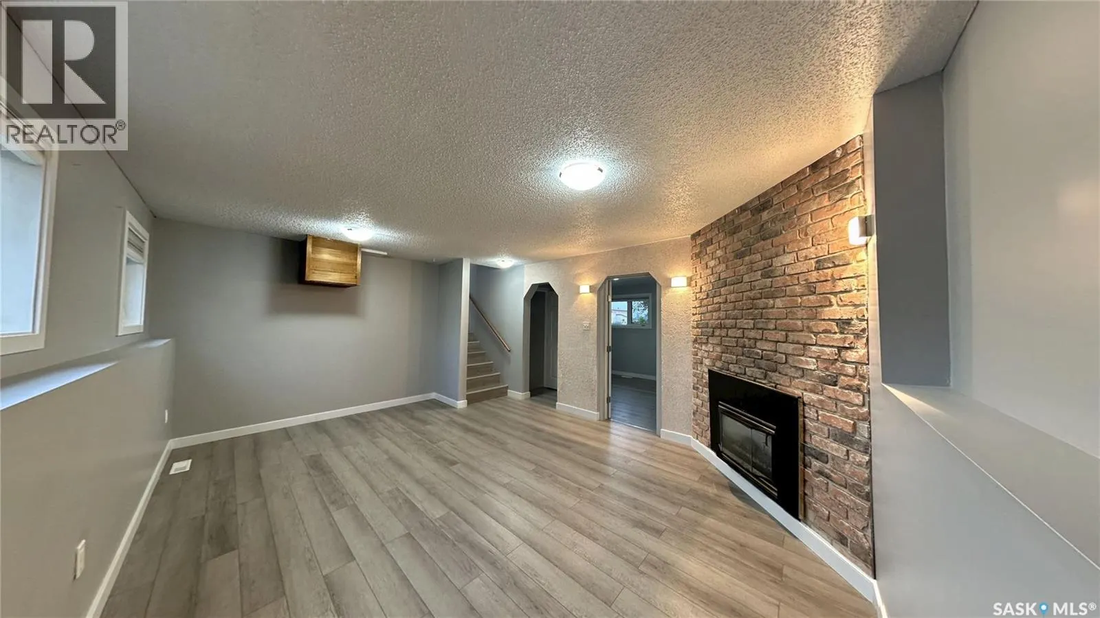 201 Haviland CRESCENT