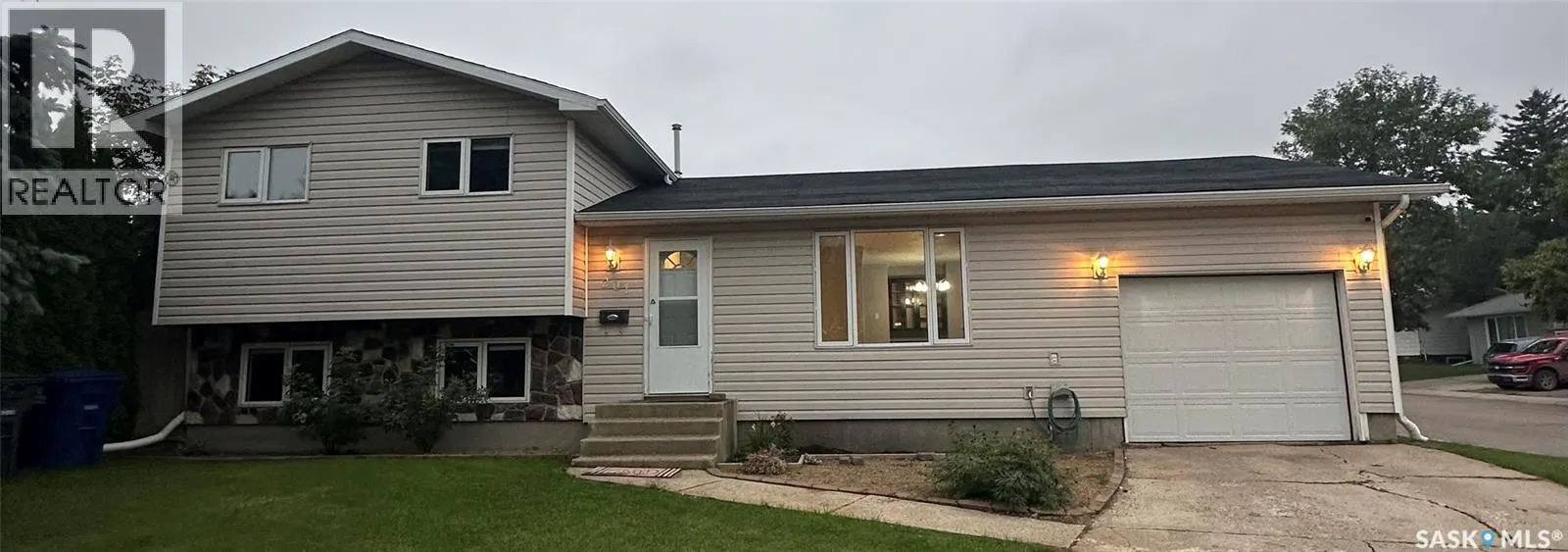 201 Haviland CRESCENT