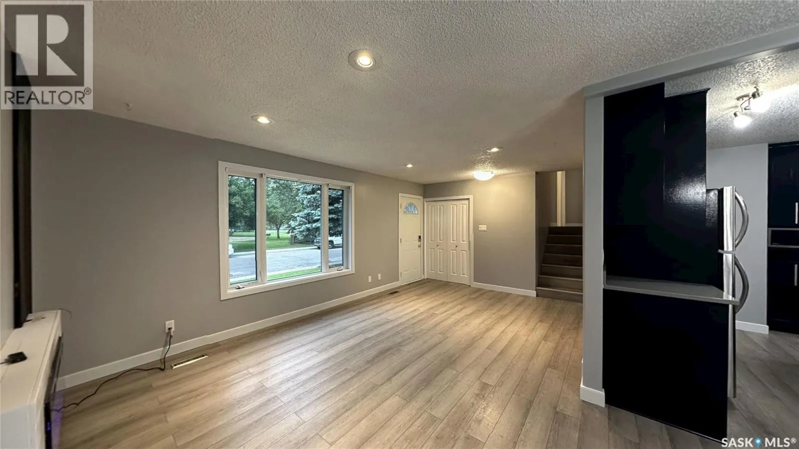 201 Haviland CRESCENT