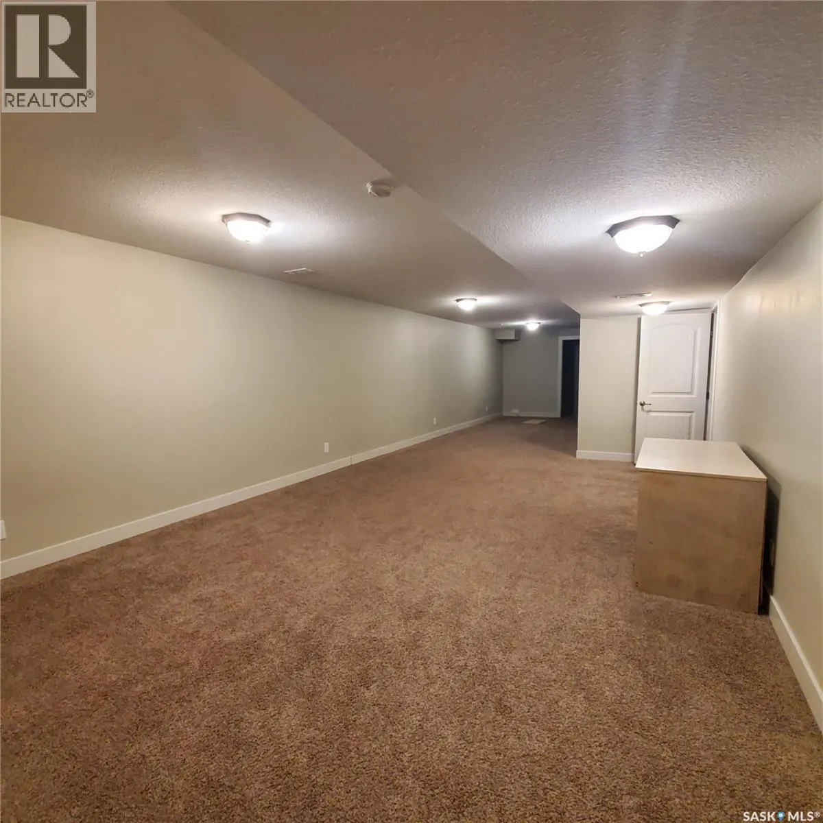 28 1703 Patrick CRESCENT