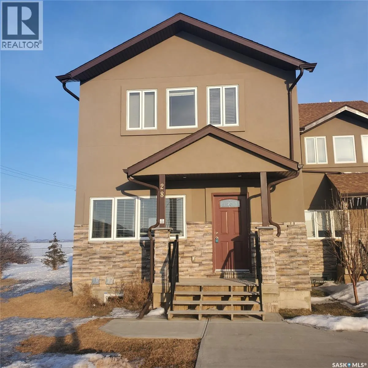 28 1703 Patrick CRESCENT