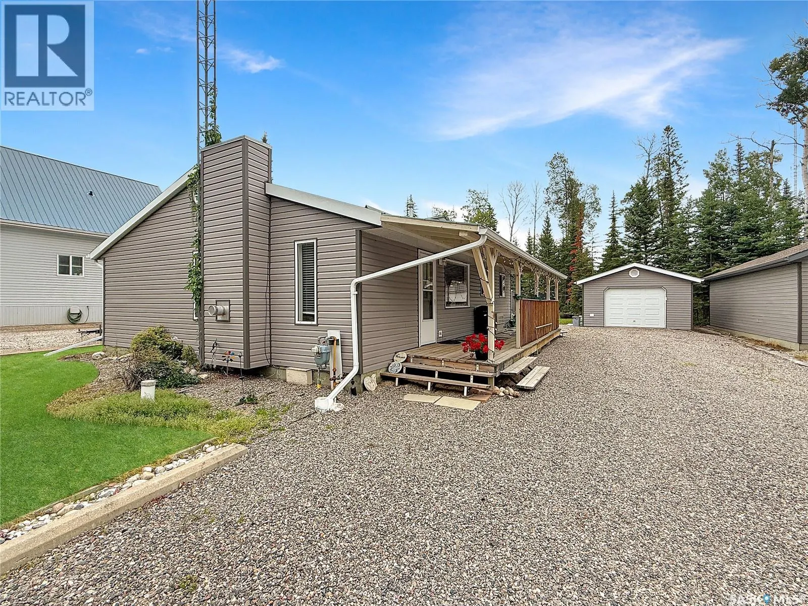 28 Andrews AVENUE