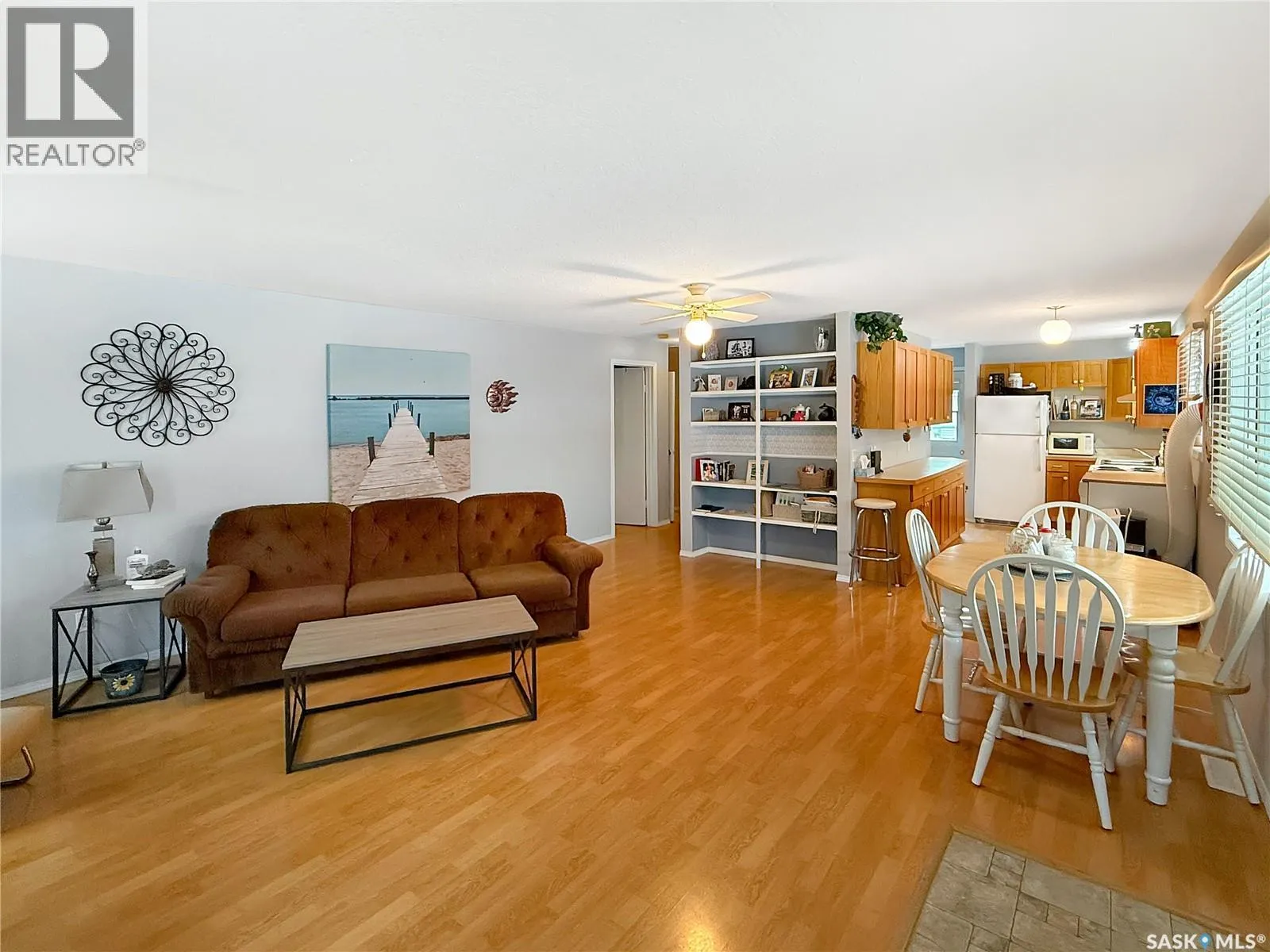 28 Andrews AVENUE