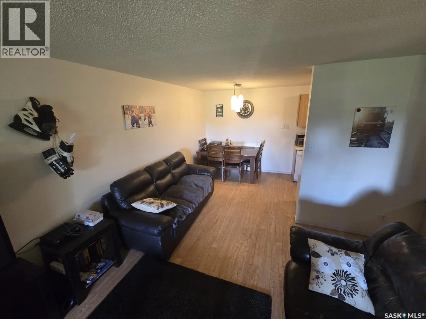 1635 425 115th STREET E