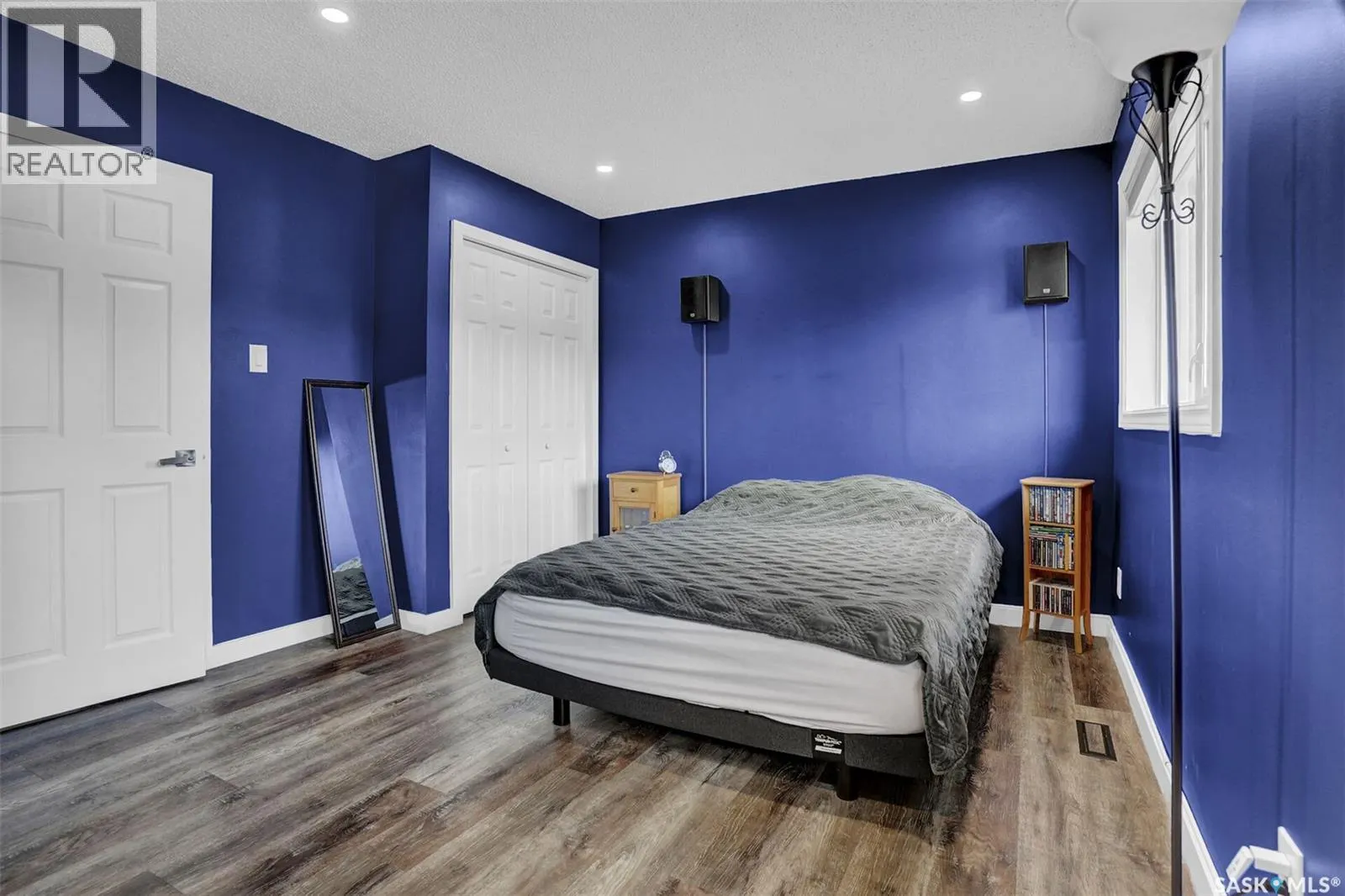 586 Rink AVENUE