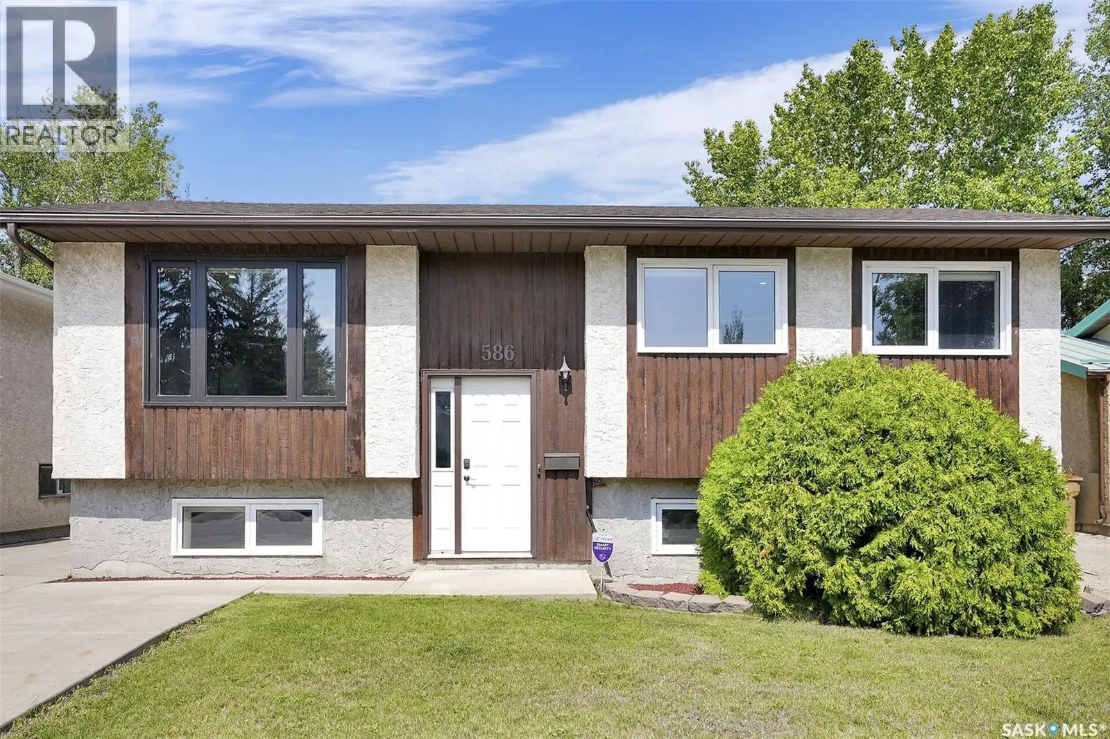 586 Rink AVENUE