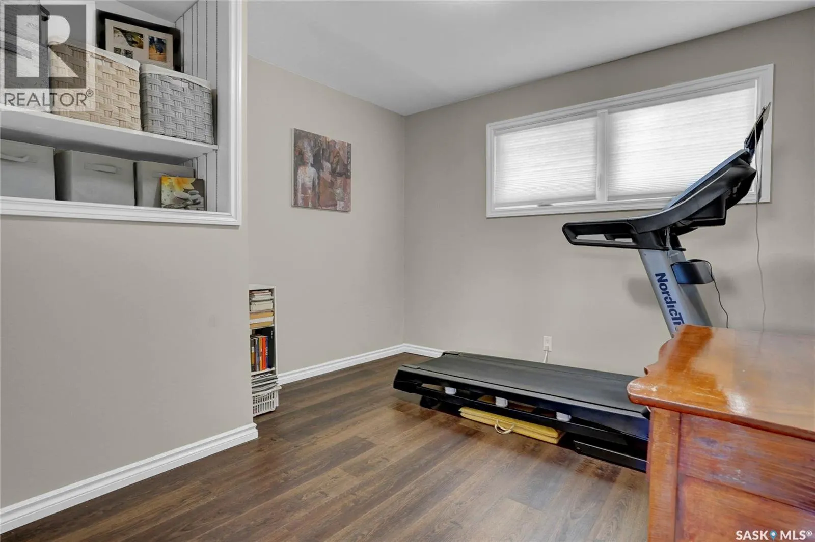 1311 Athabasca STREET W