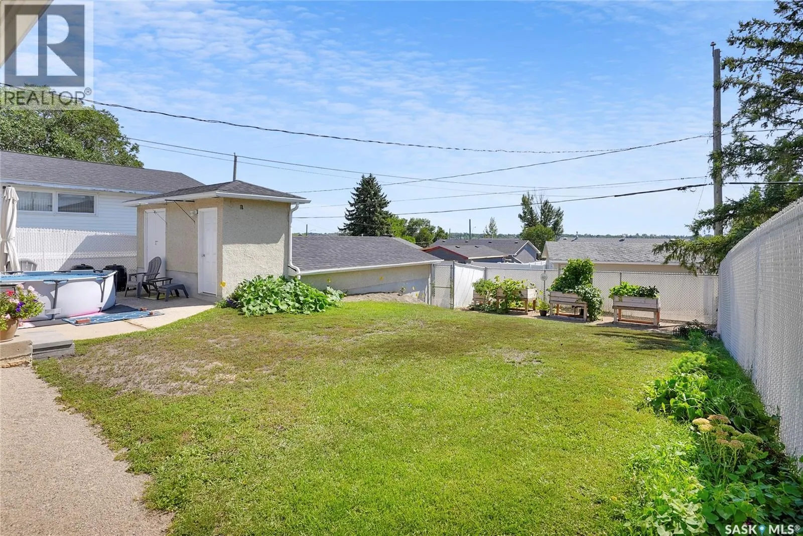 1311 Athabasca STREET W