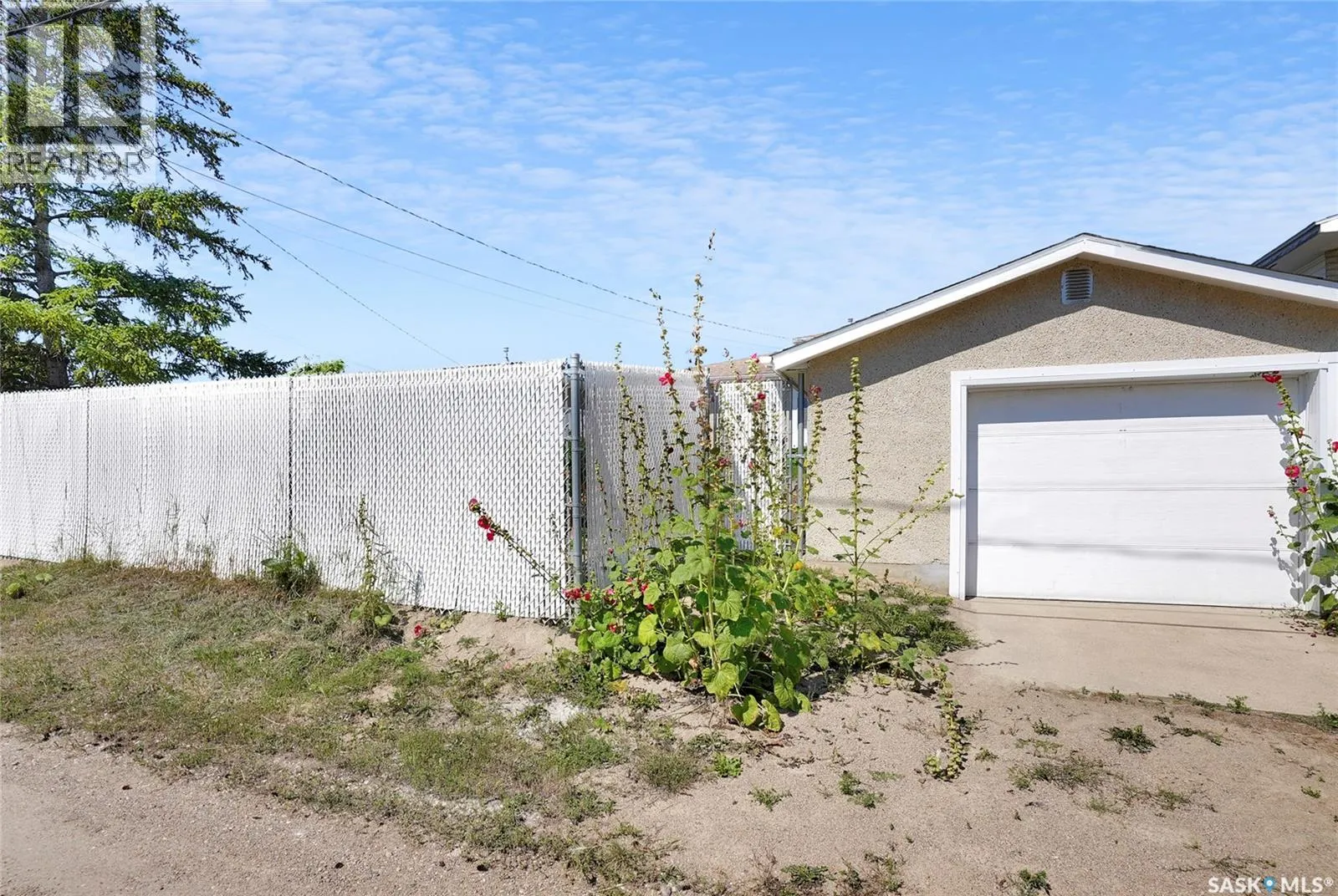 1311 Athabasca STREET W