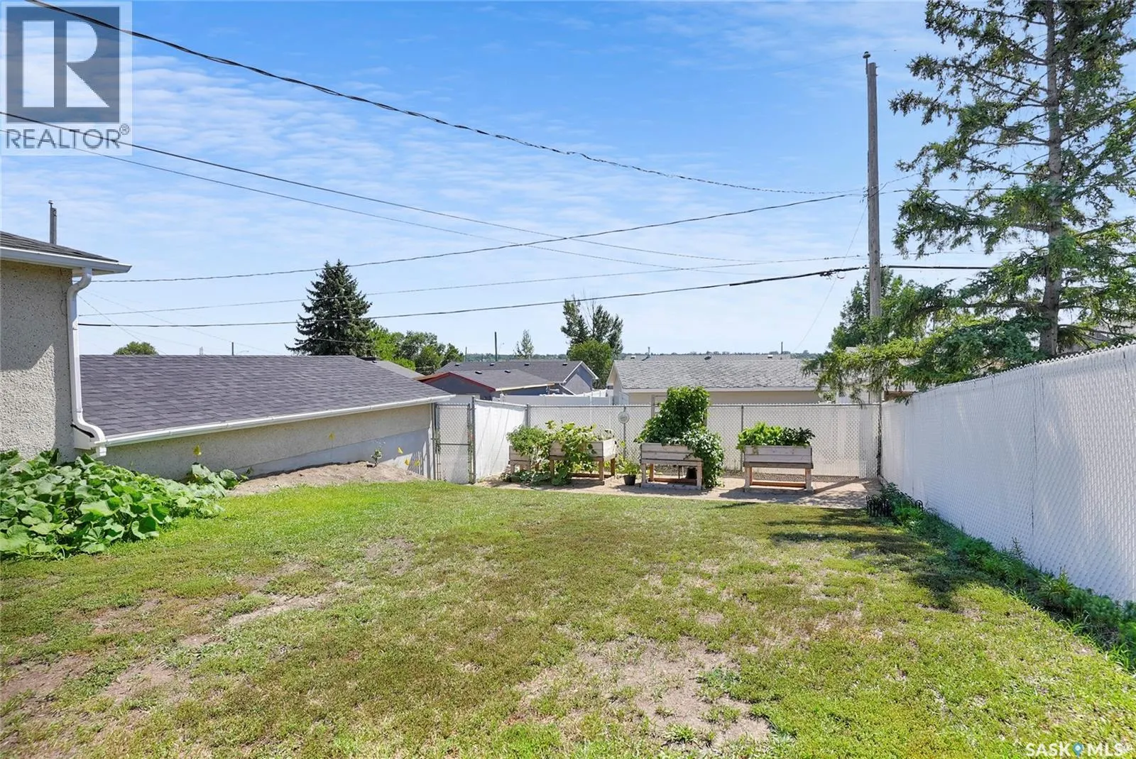 1311 Athabasca STREET W