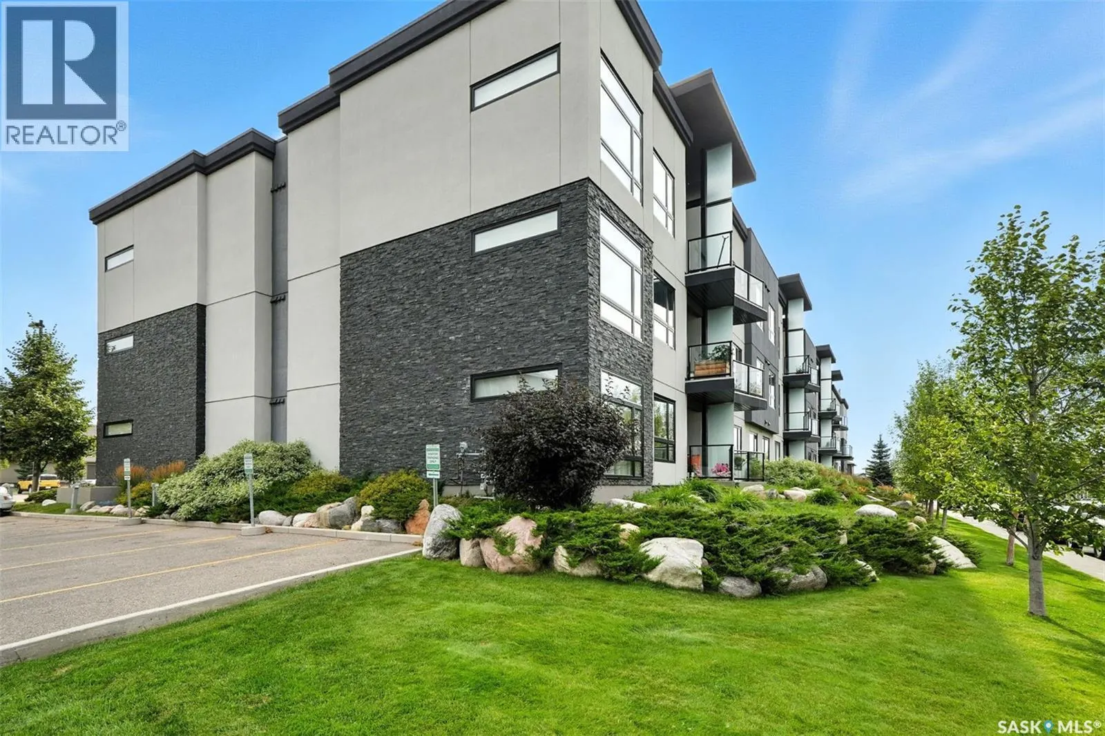 309 225 Maningas BEND
