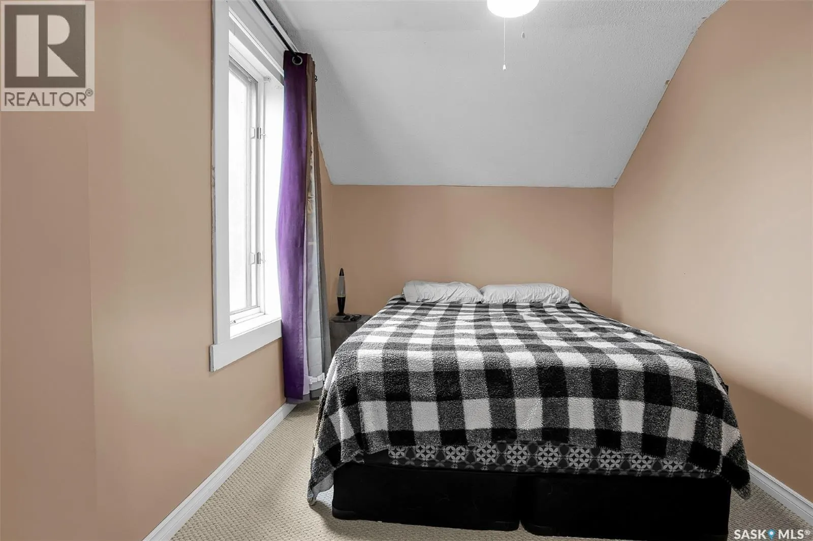 706 32nd STREET W