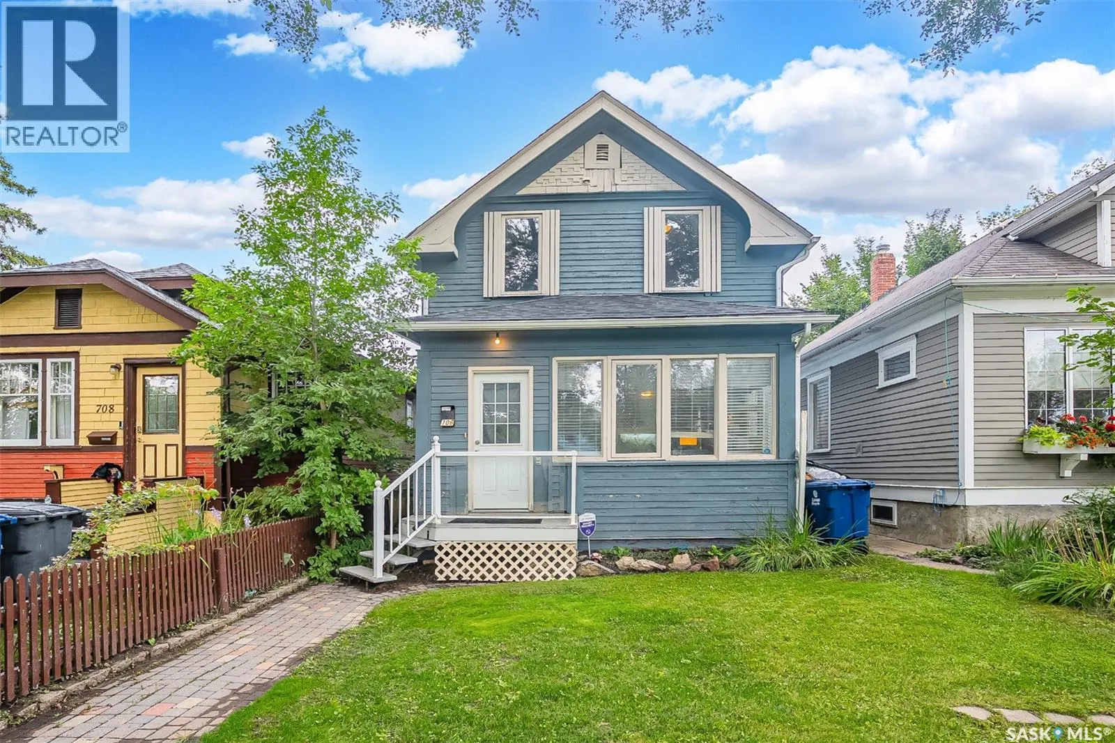 706 32nd STREET W