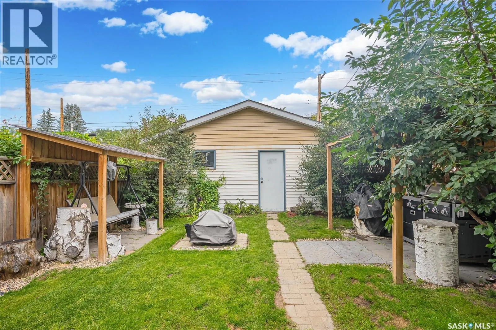 706 32nd STREET W