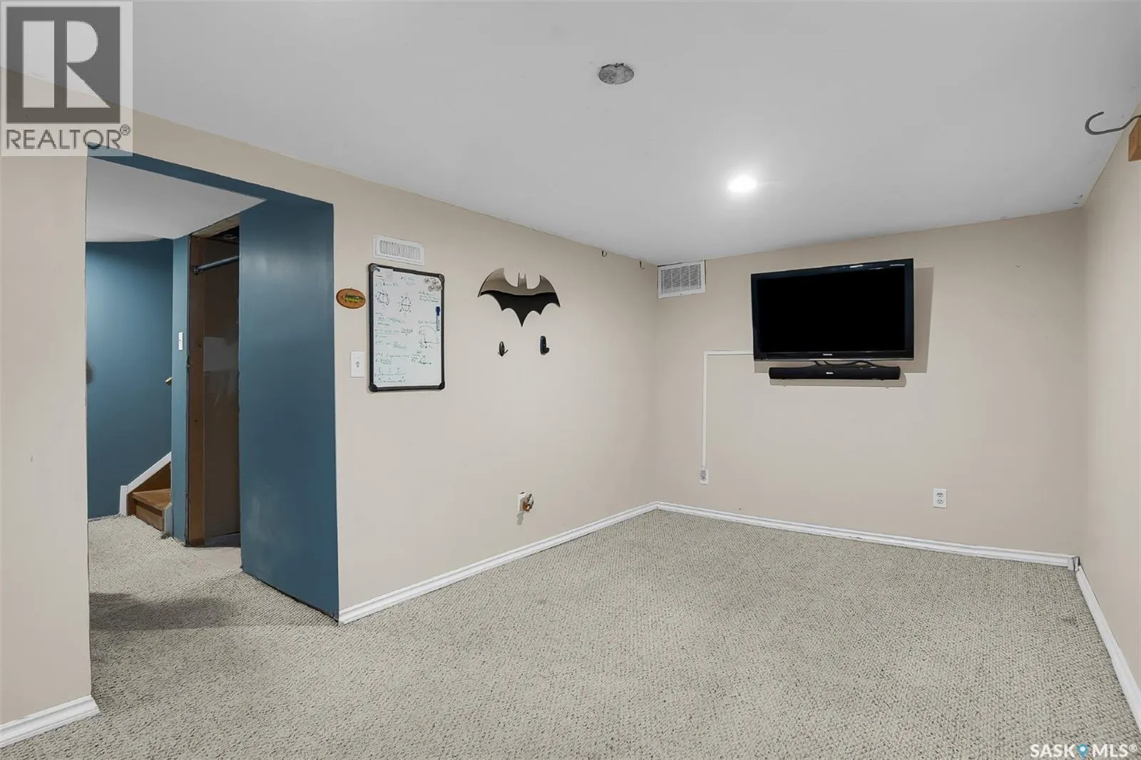 706 32nd STREET W