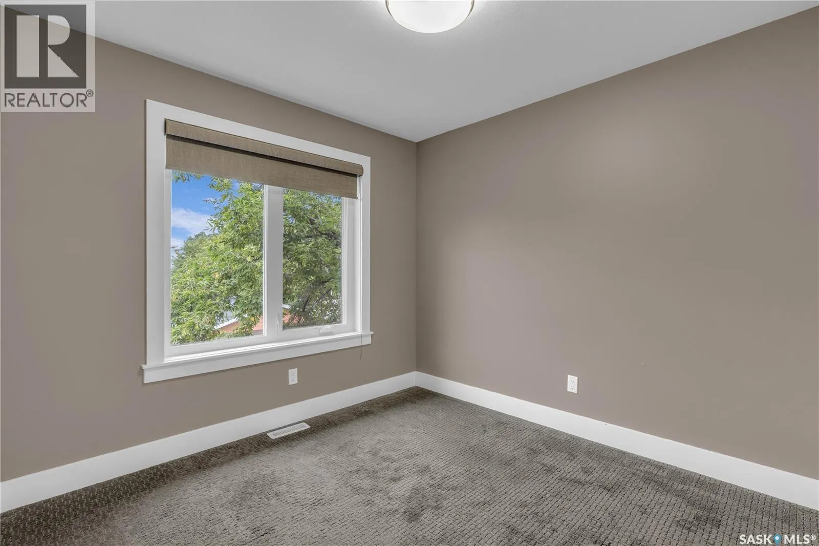112A 109th STREET W