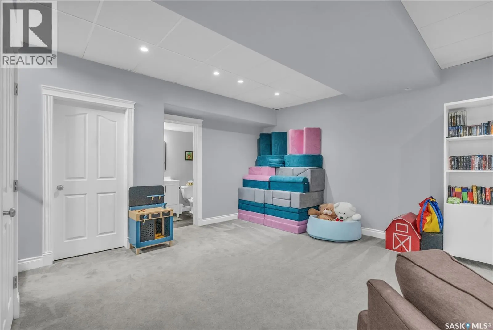 802 Rock Hill LANE