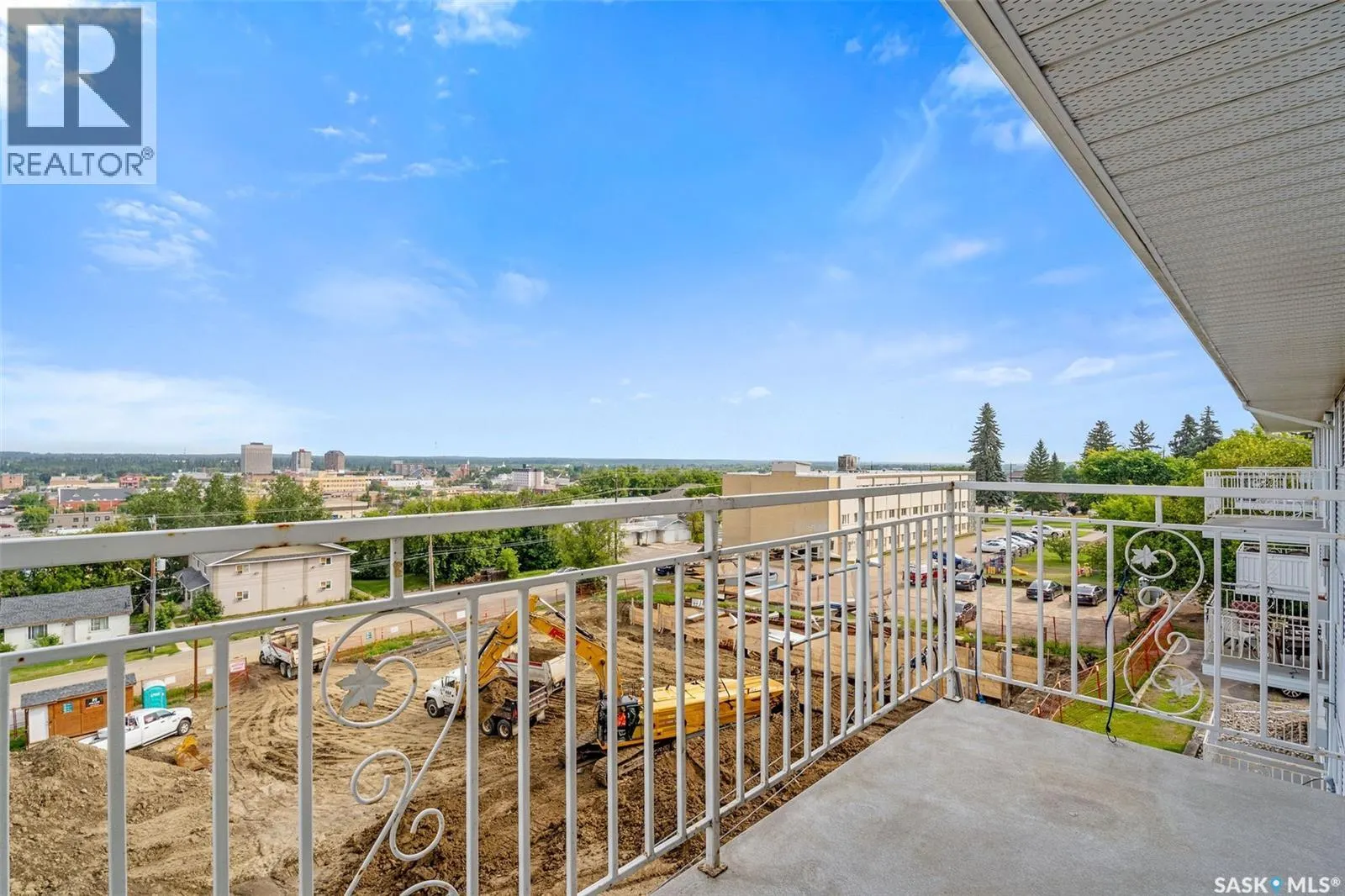 306 66 19th STREET W