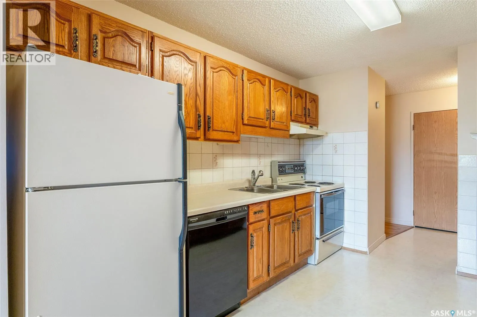 306 66 19th STREET W