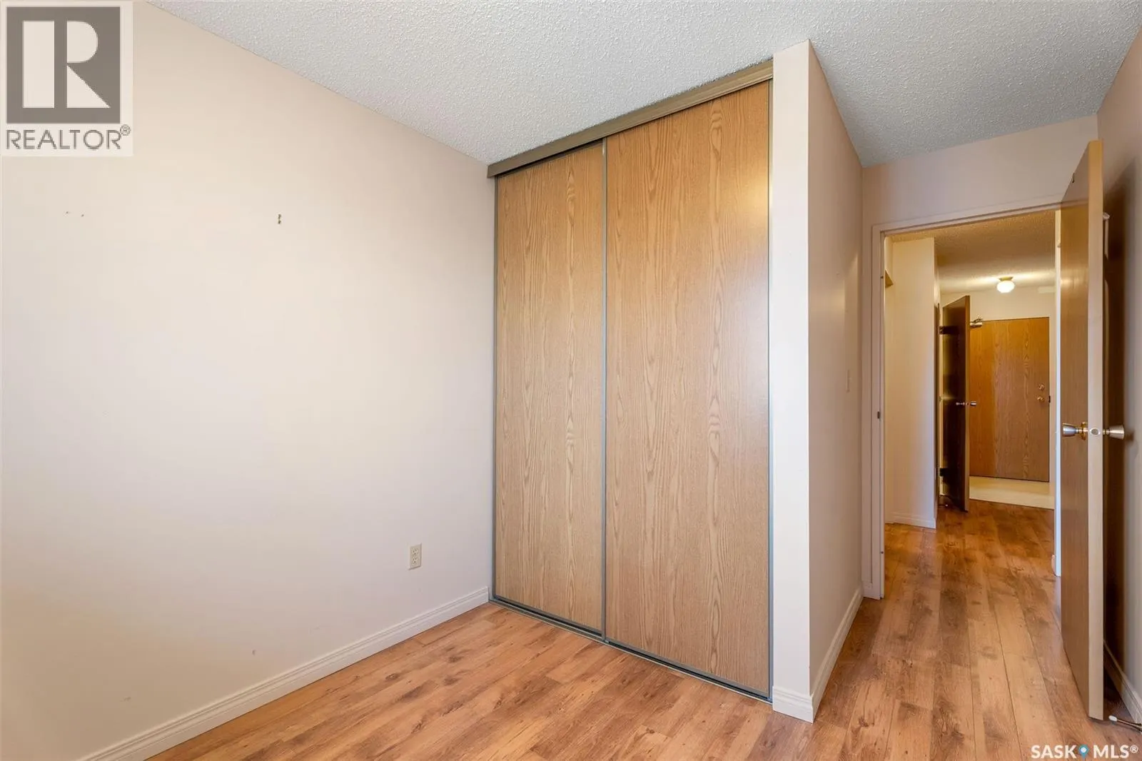 306 66 19th STREET W