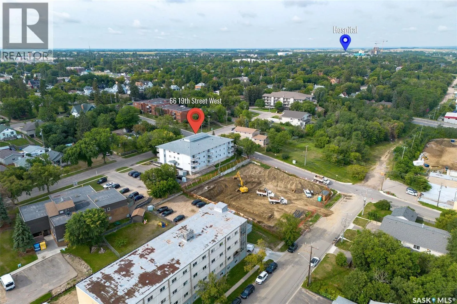 306 66 19th STREET W