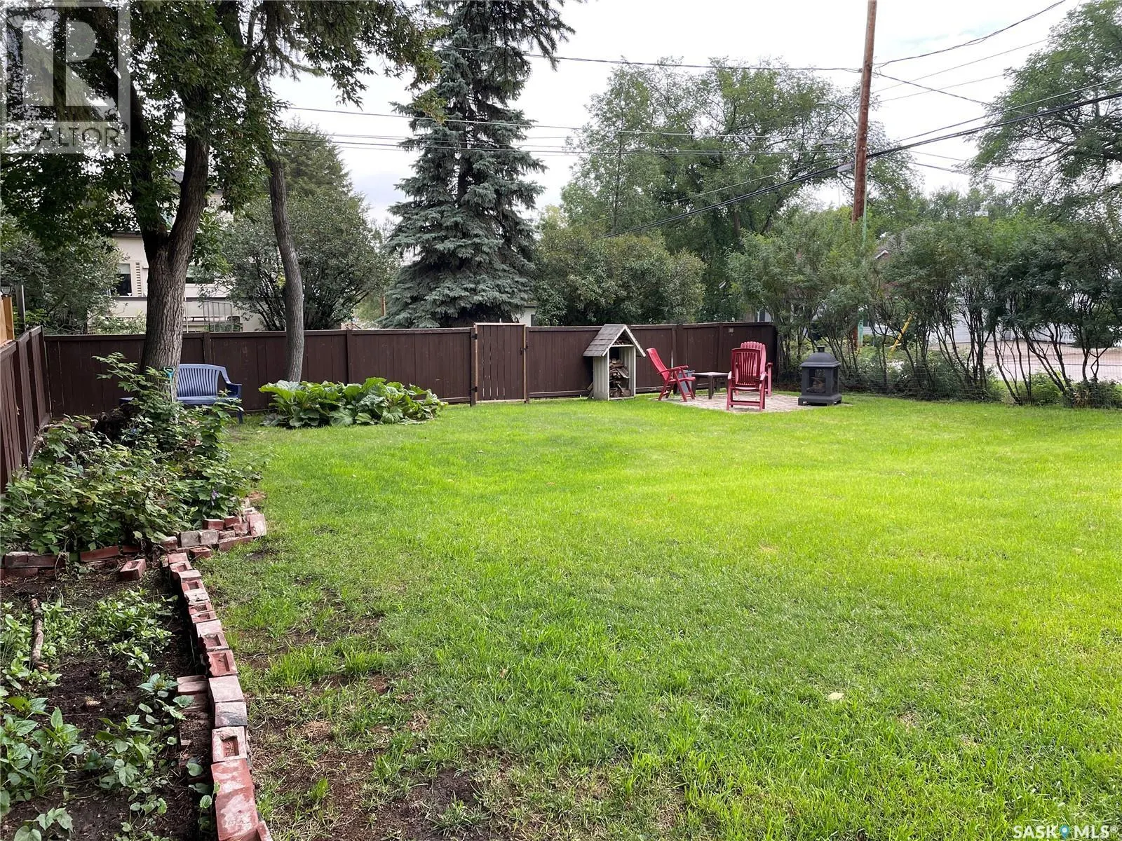 400 21st STREET W