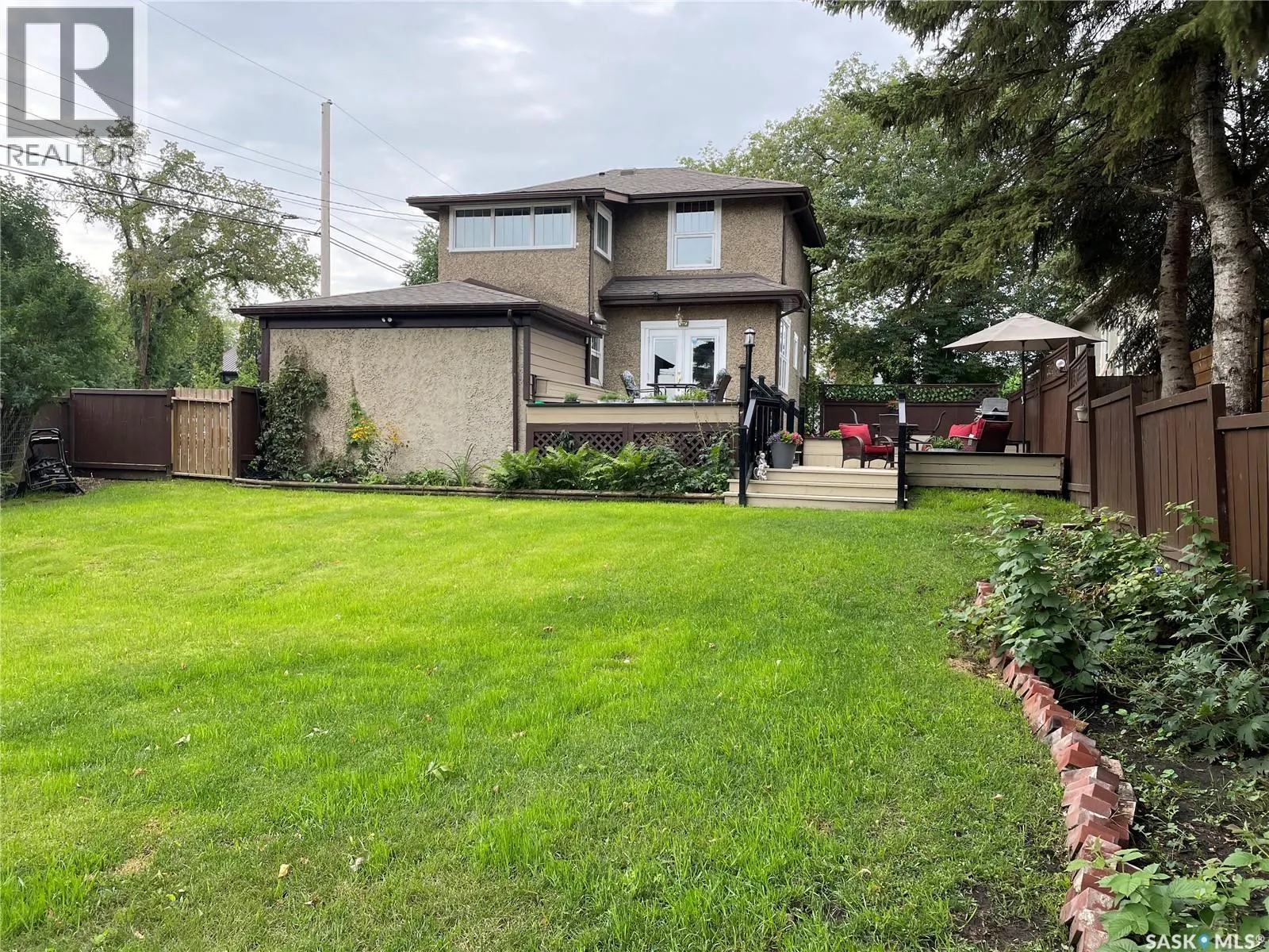 400 21st STREET W