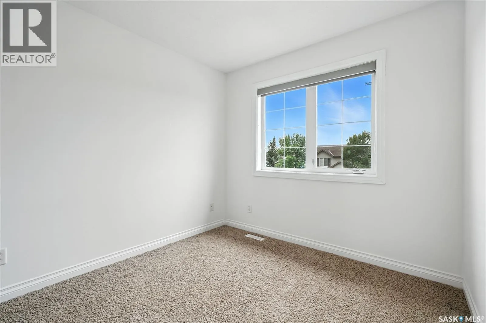 114 Lamarsh ROAD