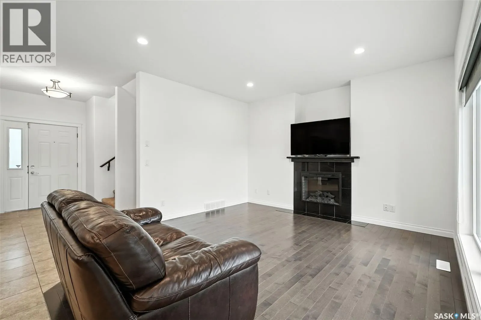 114 Lamarsh ROAD