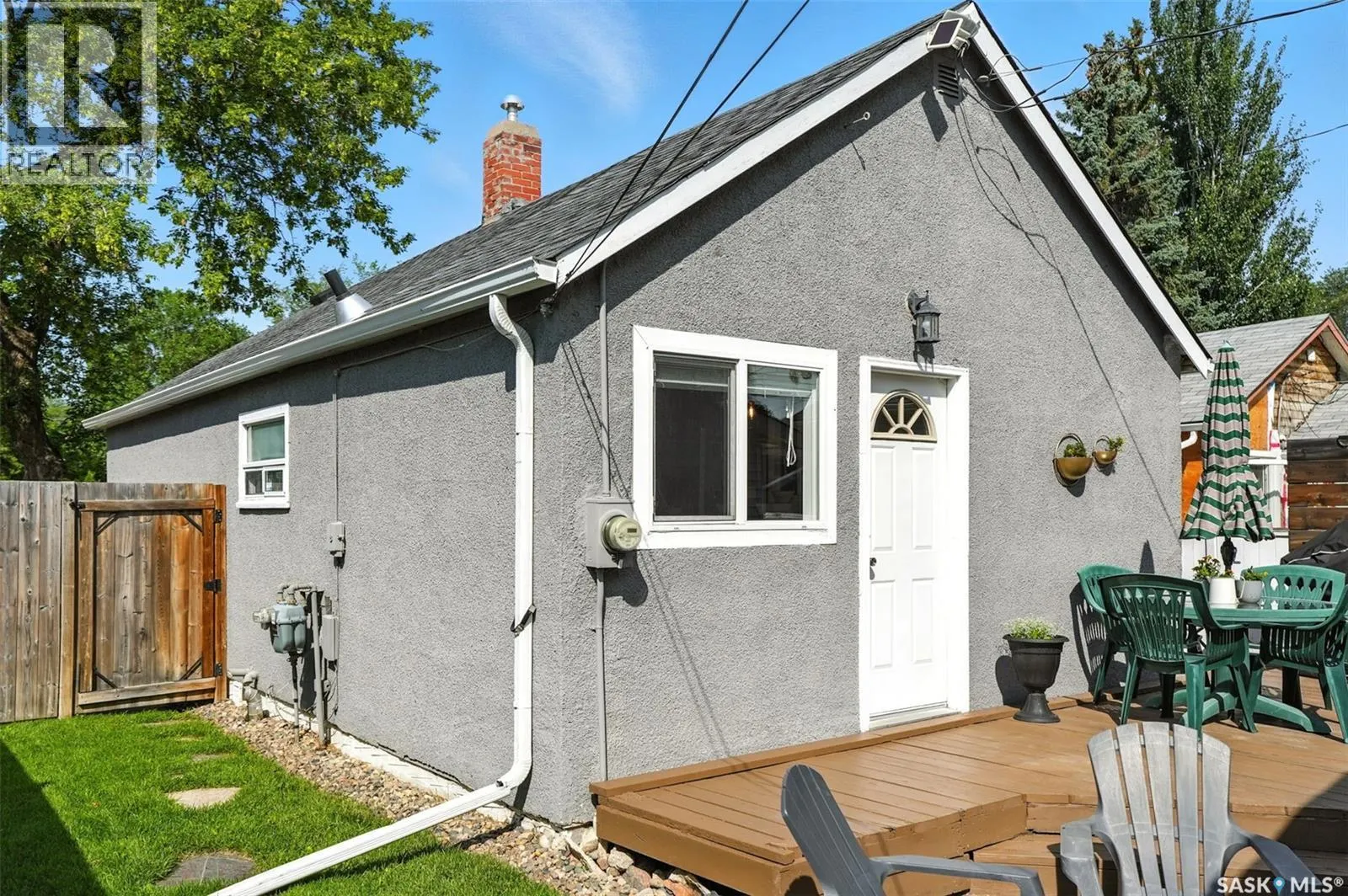 2419 McPherson AVENUE