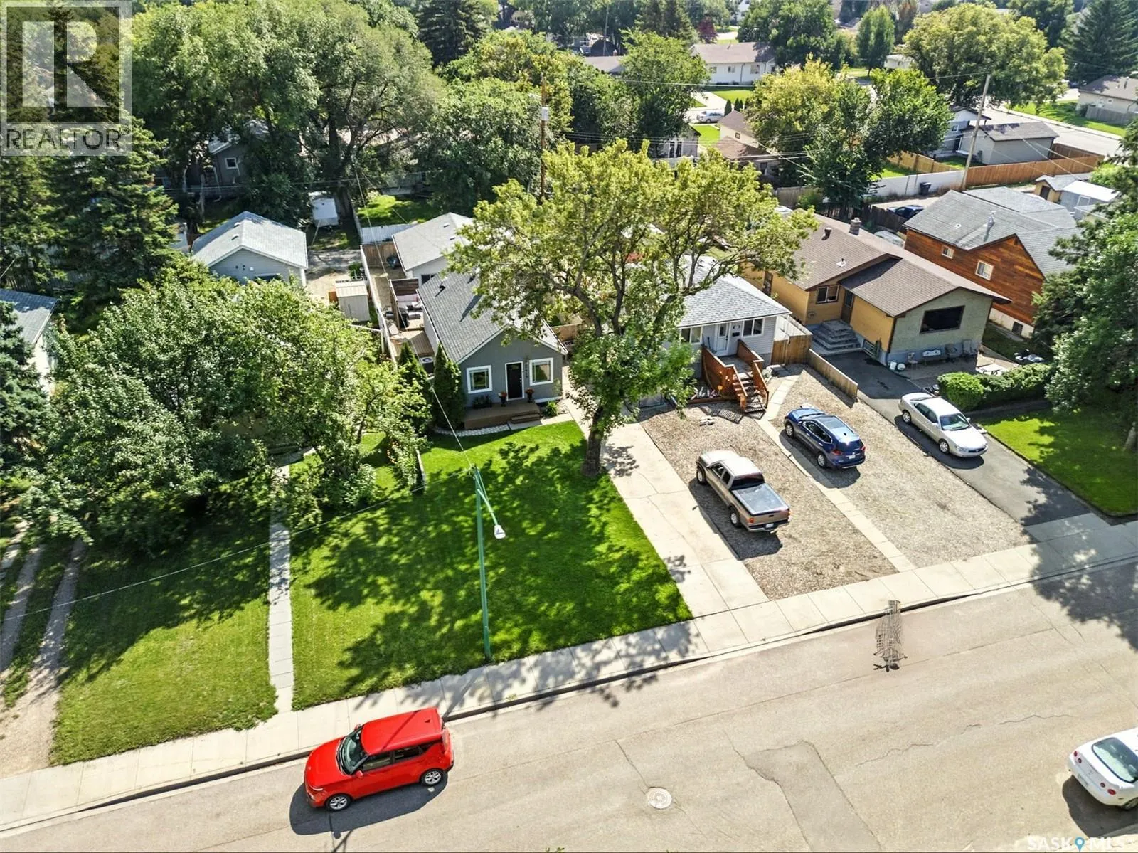 2419 McPherson AVENUE