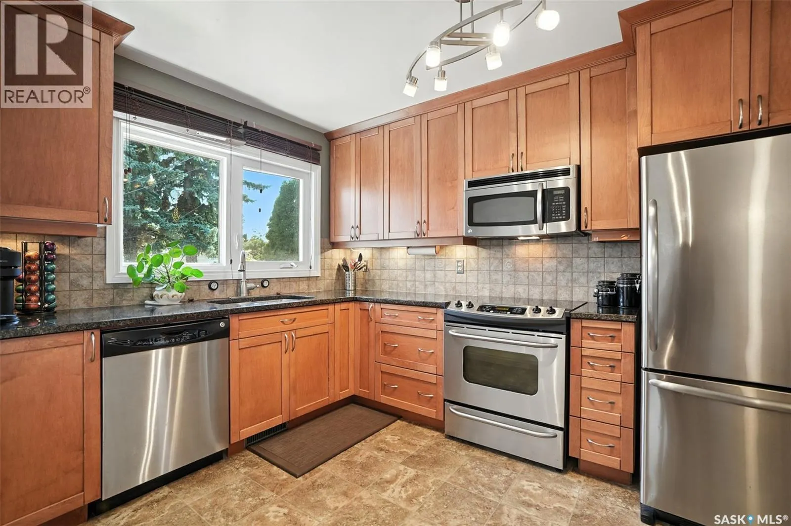22 Cantlon CRESCENT