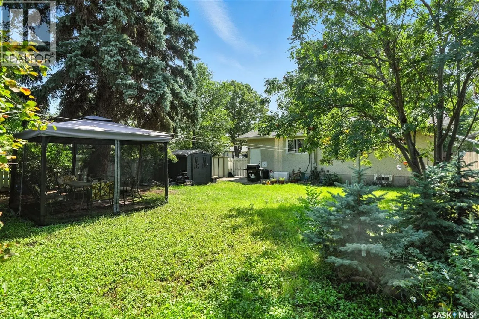 97 Maxwell CRESCENT