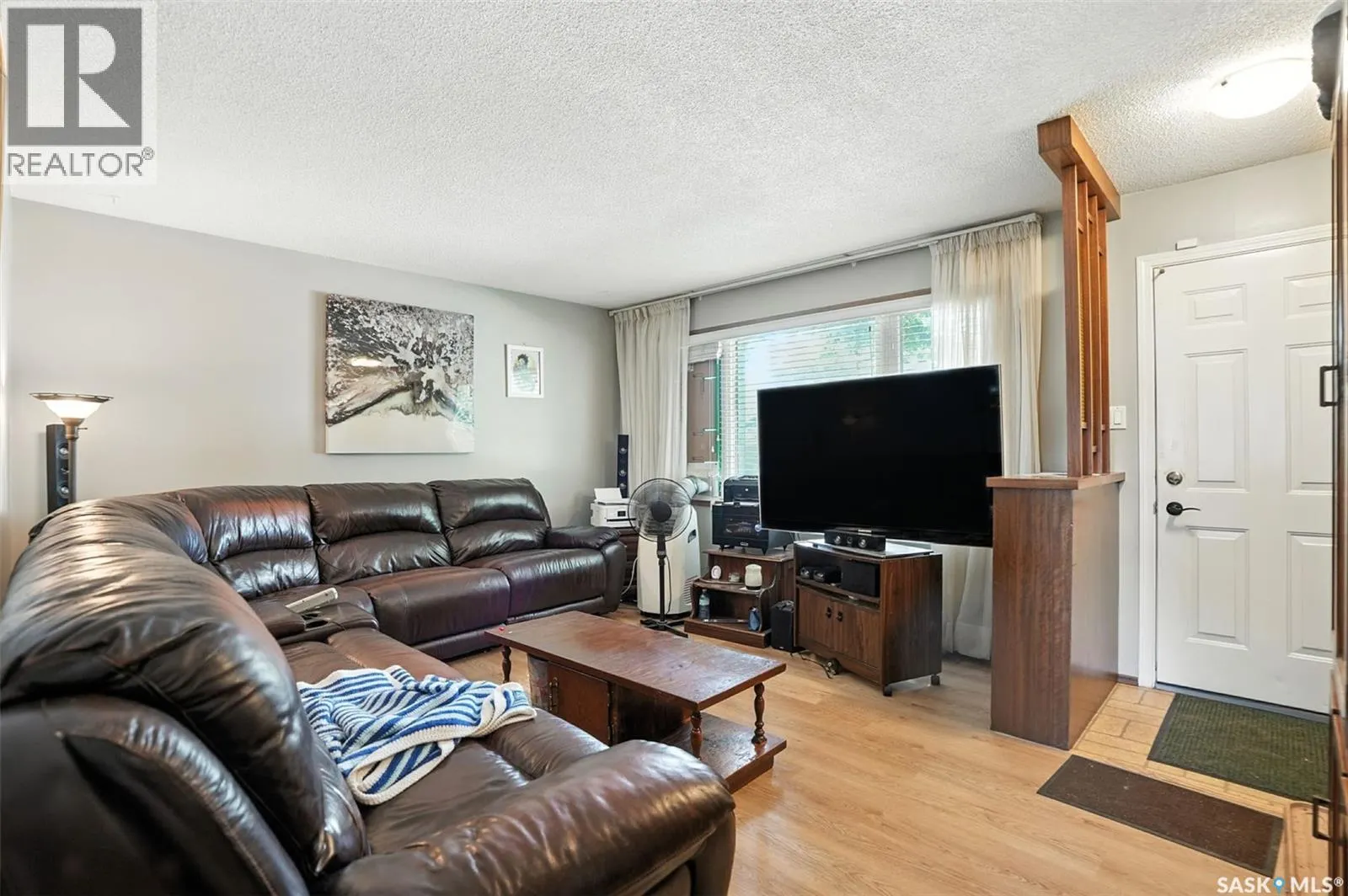 97 Maxwell CRESCENT
