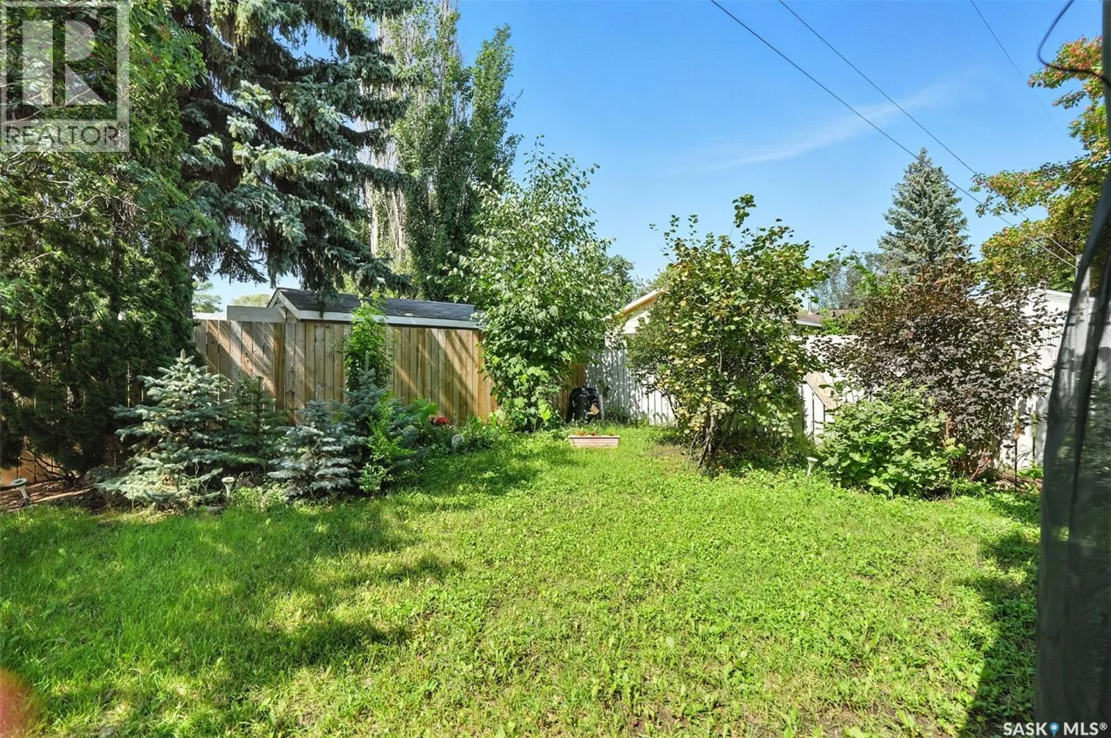 97 Maxwell CRESCENT