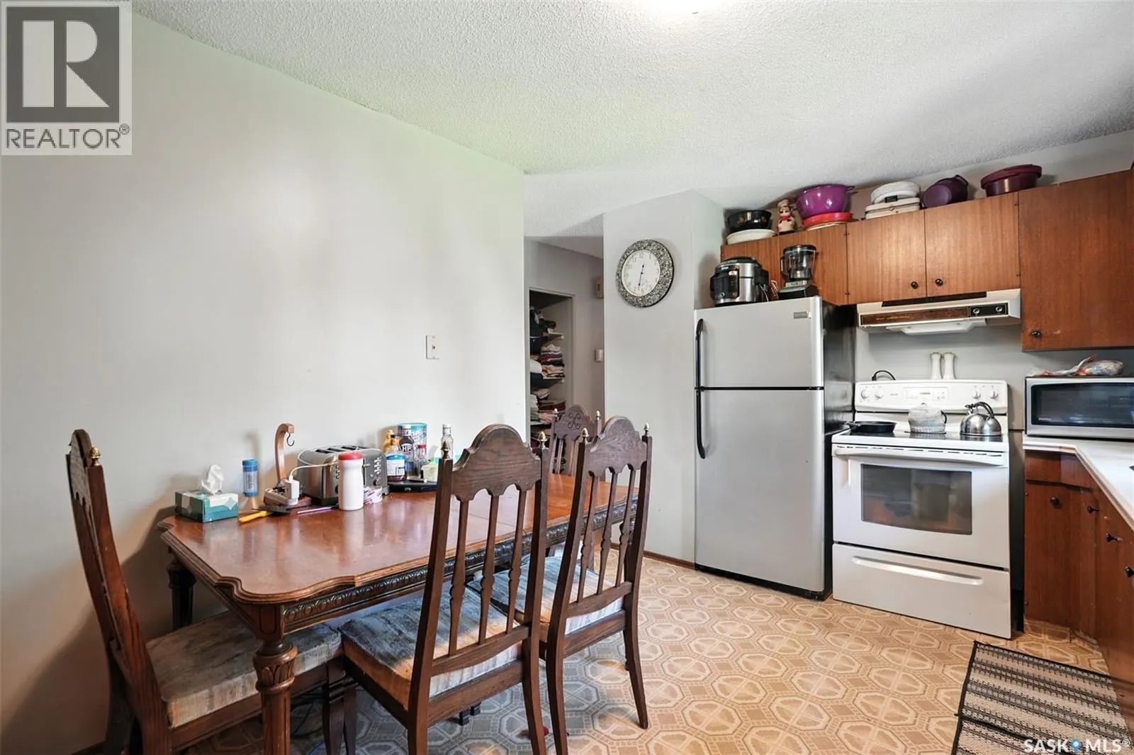 97 Maxwell CRESCENT
