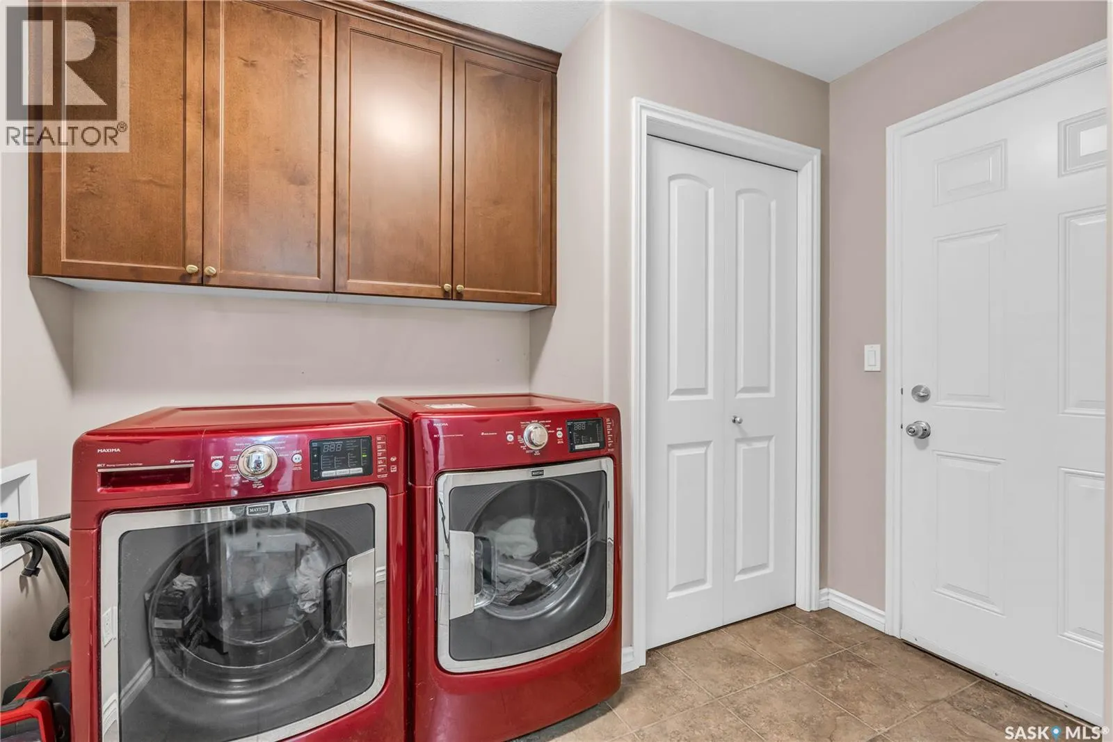 206 Whalley CRESCENT