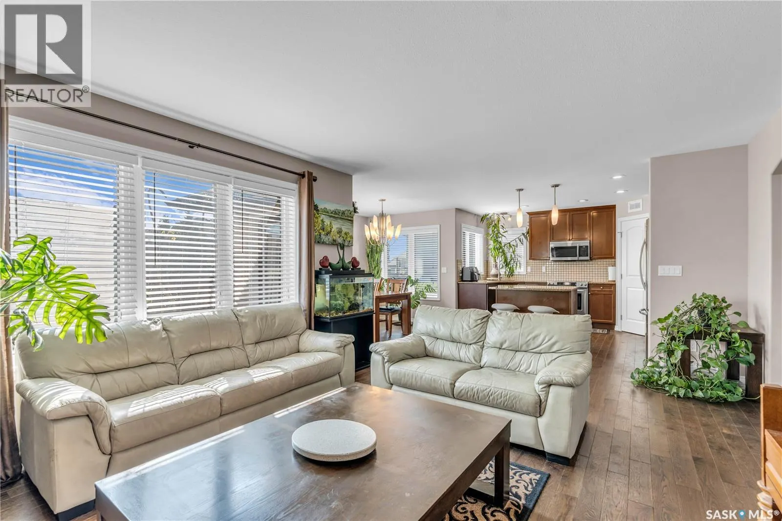206 Whalley CRESCENT