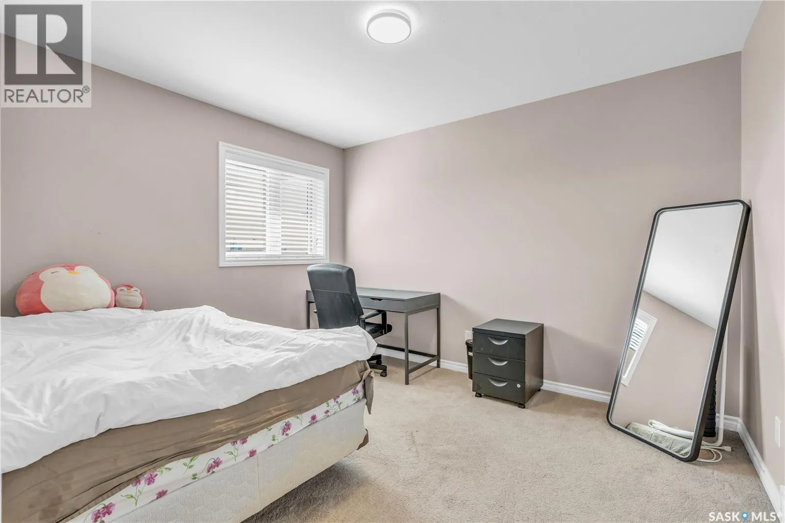 206 Whalley CRESCENT