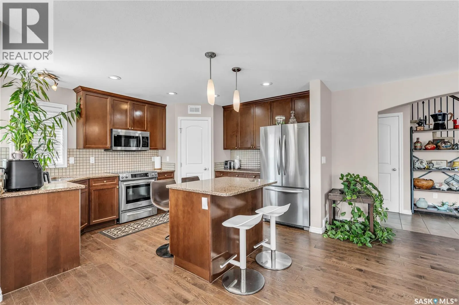 206 Whalley CRESCENT
