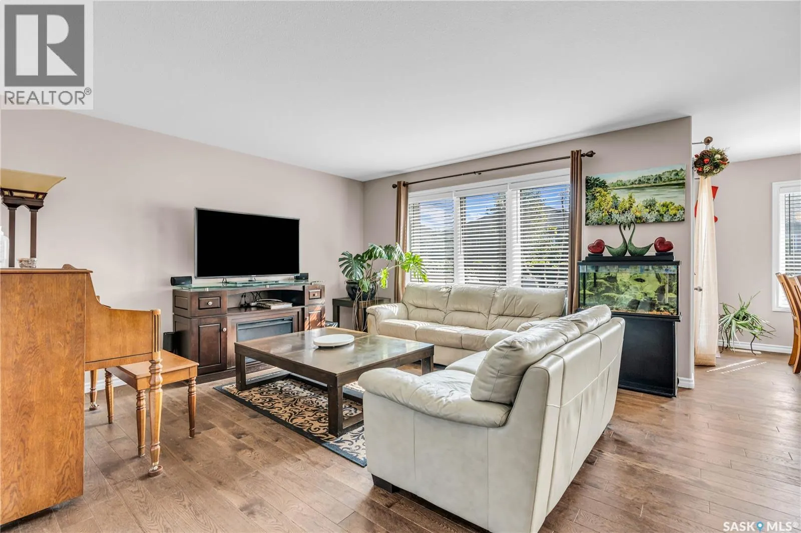 206 Whalley CRESCENT