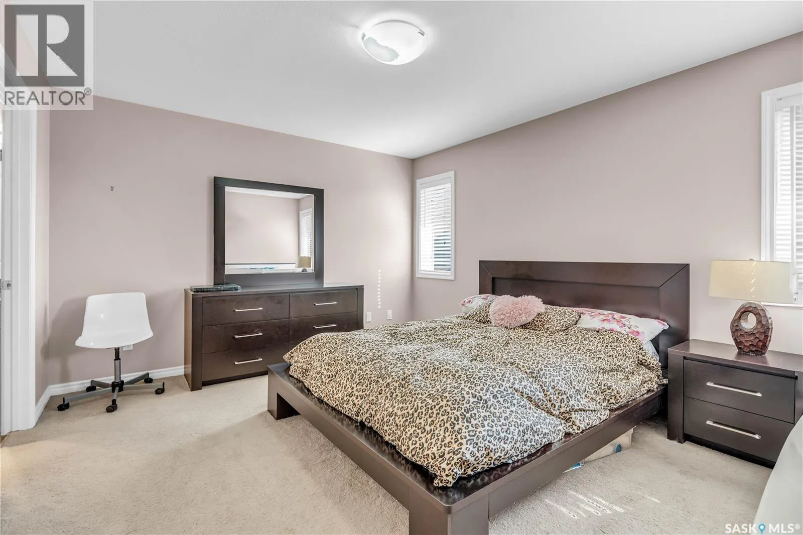 206 Whalley CRESCENT
