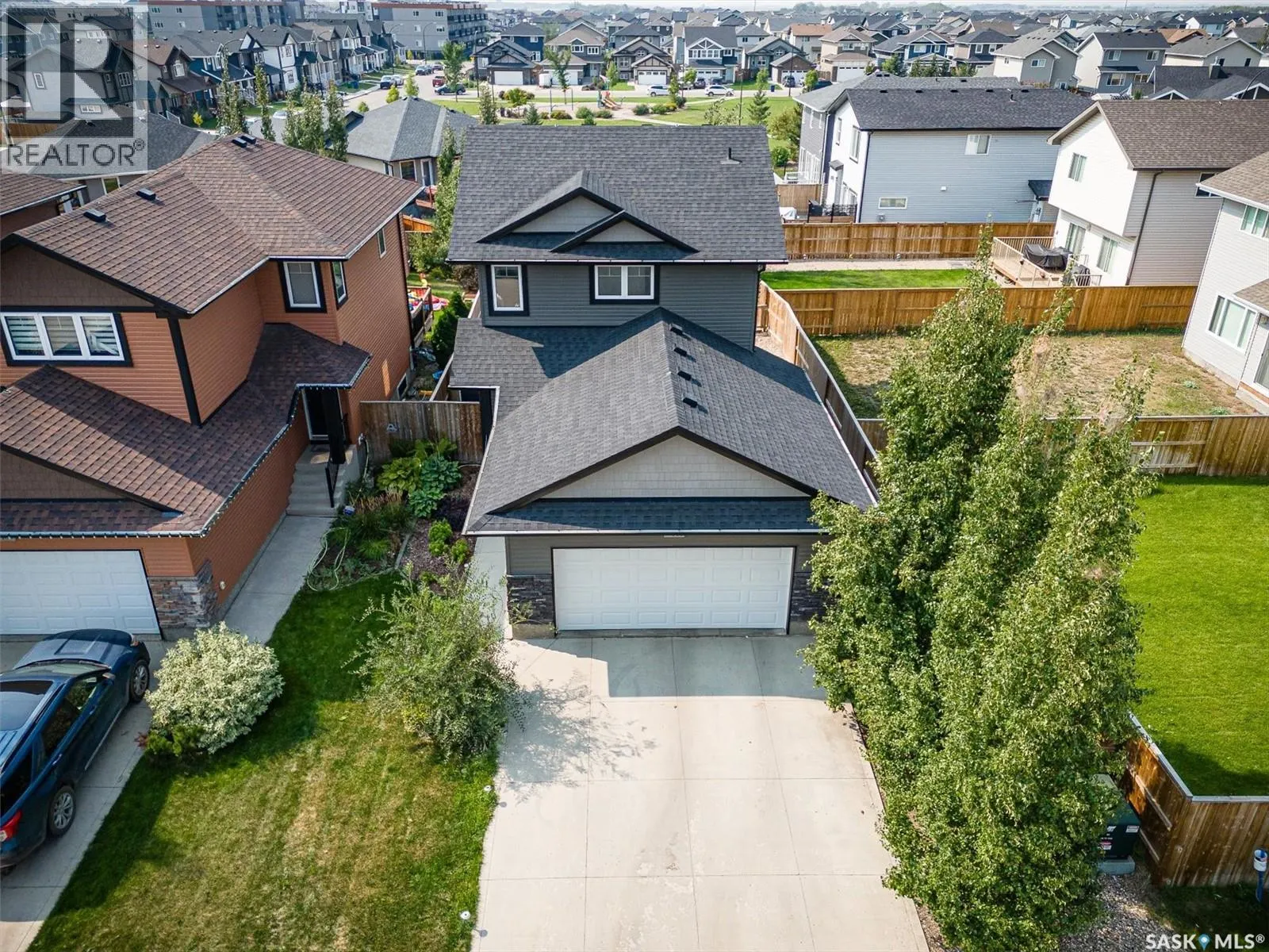 143 Childers CRESCENT