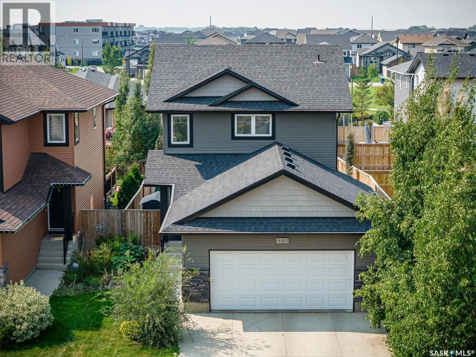 143 Childers CRESCENT