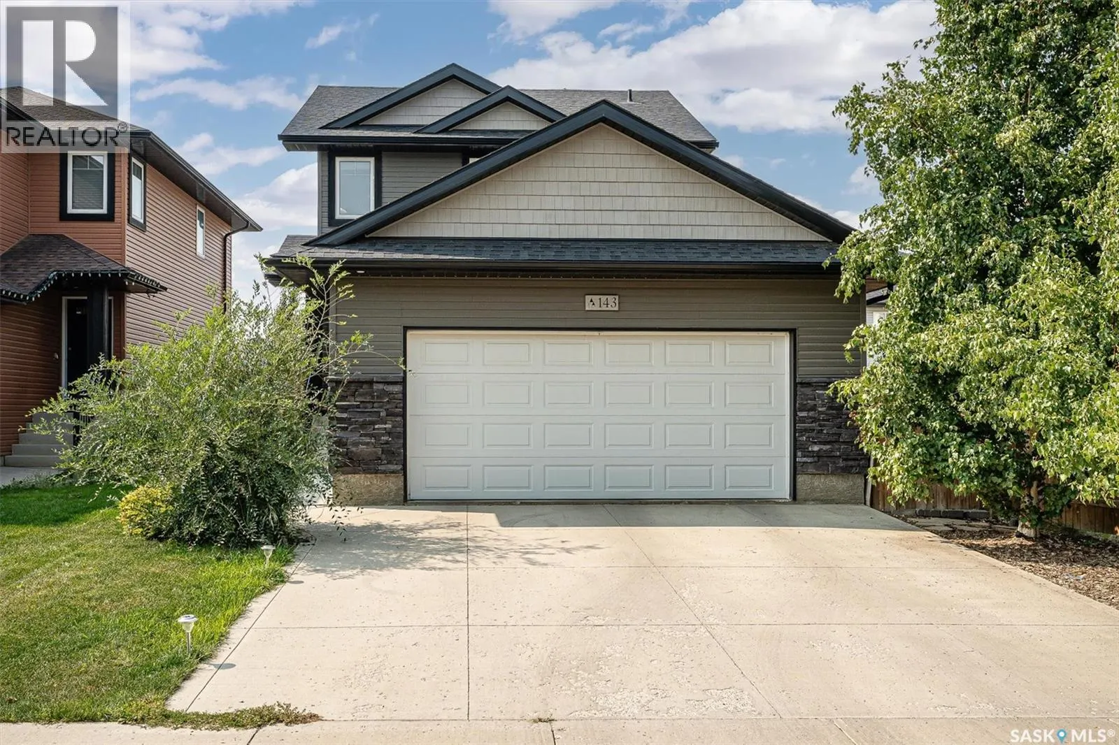143 Childers CRESCENT