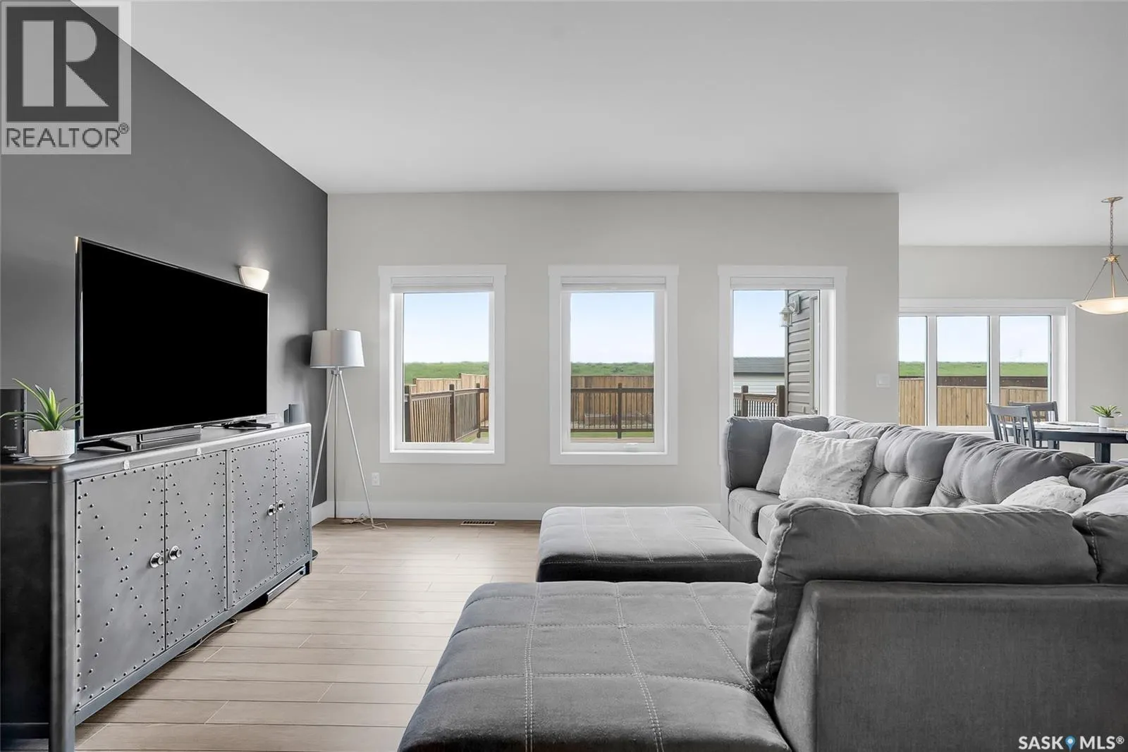 303 Kolynchuk MANOR
