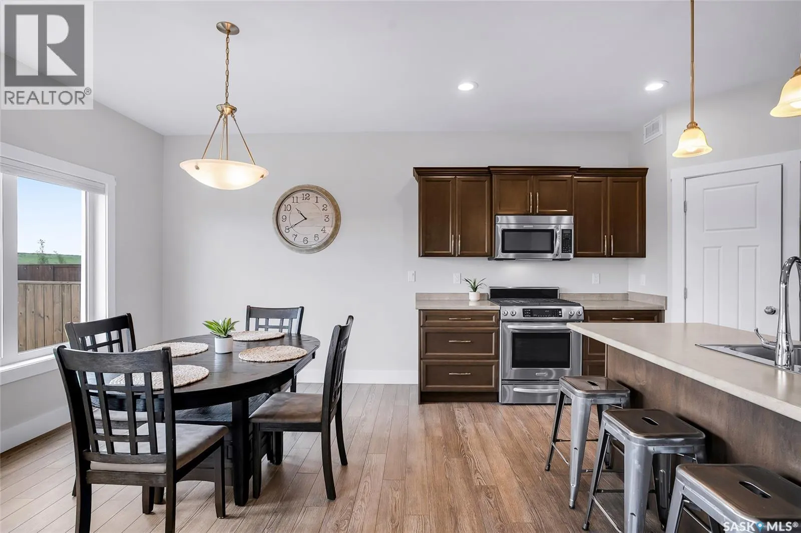 303 Kolynchuk MANOR