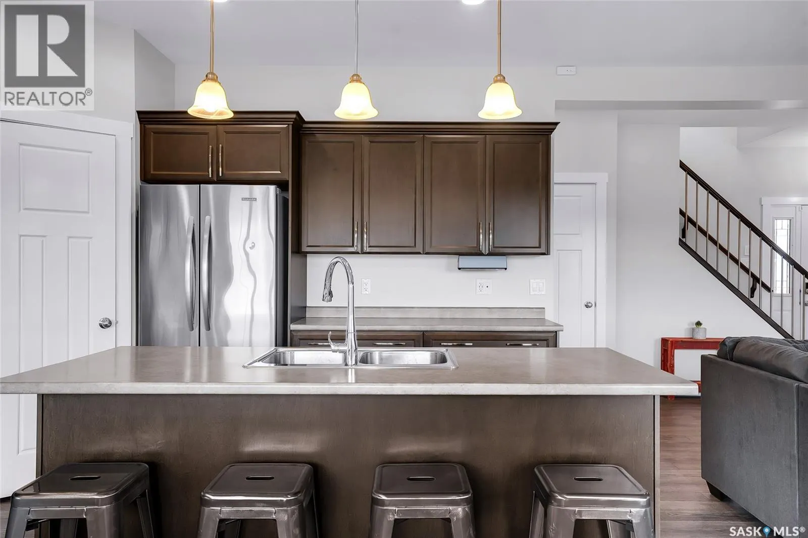 303 Kolynchuk MANOR