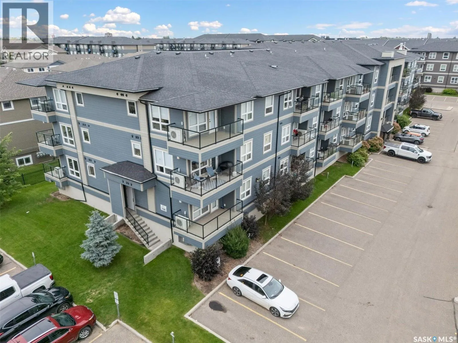 4206 108 Willis CRESCENT